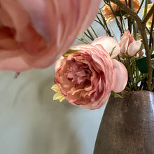 Afbeelding in Gallery-weergave laden, Silkka zijden boeket bloemen abonnement Bloemings Atelier Nijmegen