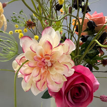 Afbeelding in Gallery-weergave laden, Silk-ka Boeket Festival des Fleurs XL // Abonnement, kunstbloemen Nijmegen, bloemings Atelier 
